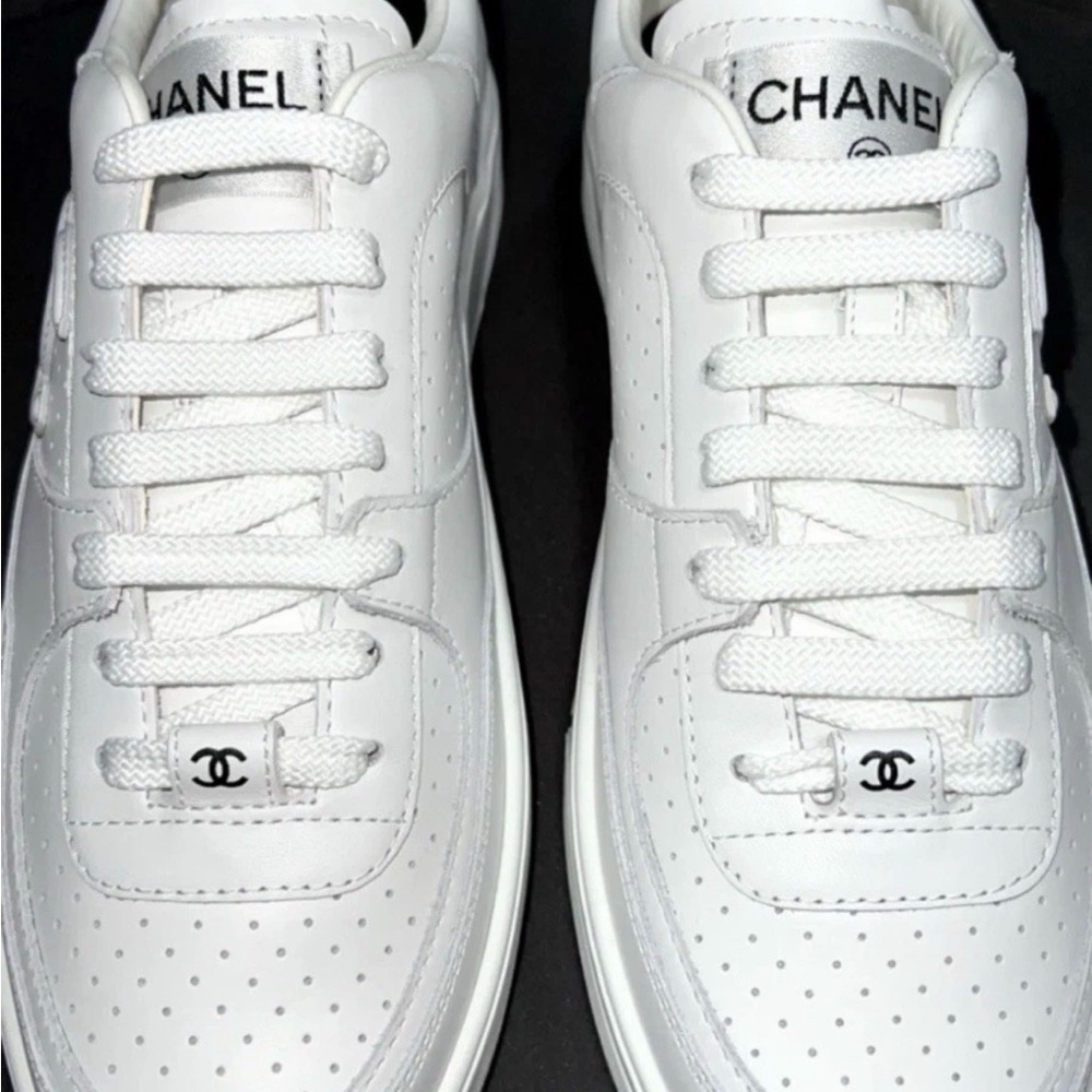 CHANEL Classic White Sneakers for Women - Picture 2 of 4